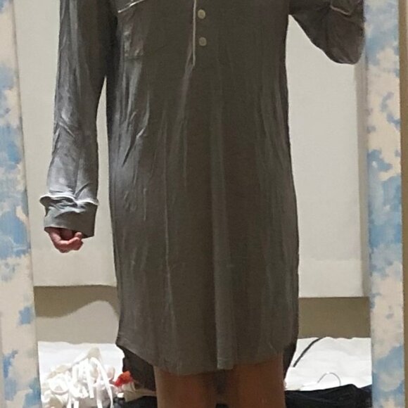 Love & Lore Nightgown Grey Henley Collared Medium - Picture 4 of 10